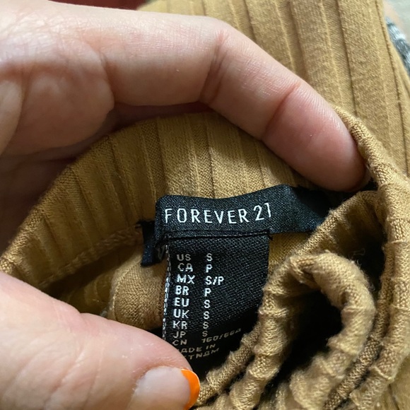 BUNDLE! Pencil skirts Size Small - Picture 9 of 9